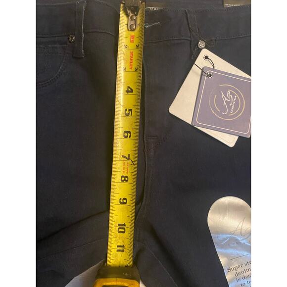 A3 Denim Women’s Dark Wash Jeans NWT Classic Straight Fit - Picture 6 of 7